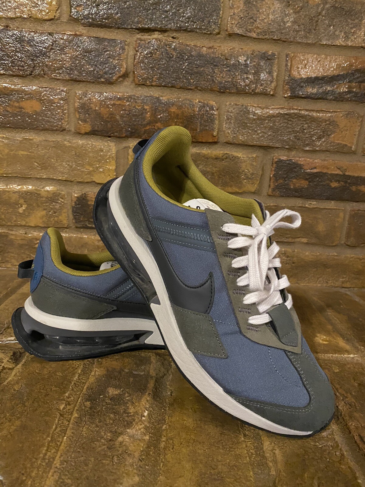 Size 9.5 - Nike Air Max Pre-Day Hasta - dc5330301