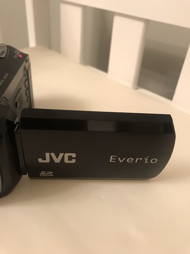 JVC Everio GZ-MS110BUS Flash Memory Camcorder - 45x Dynamic Zoom