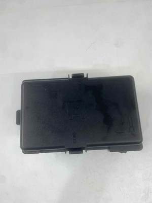 17 CHRYSLER PACIFICA Engine Fuse Box Block Assembly