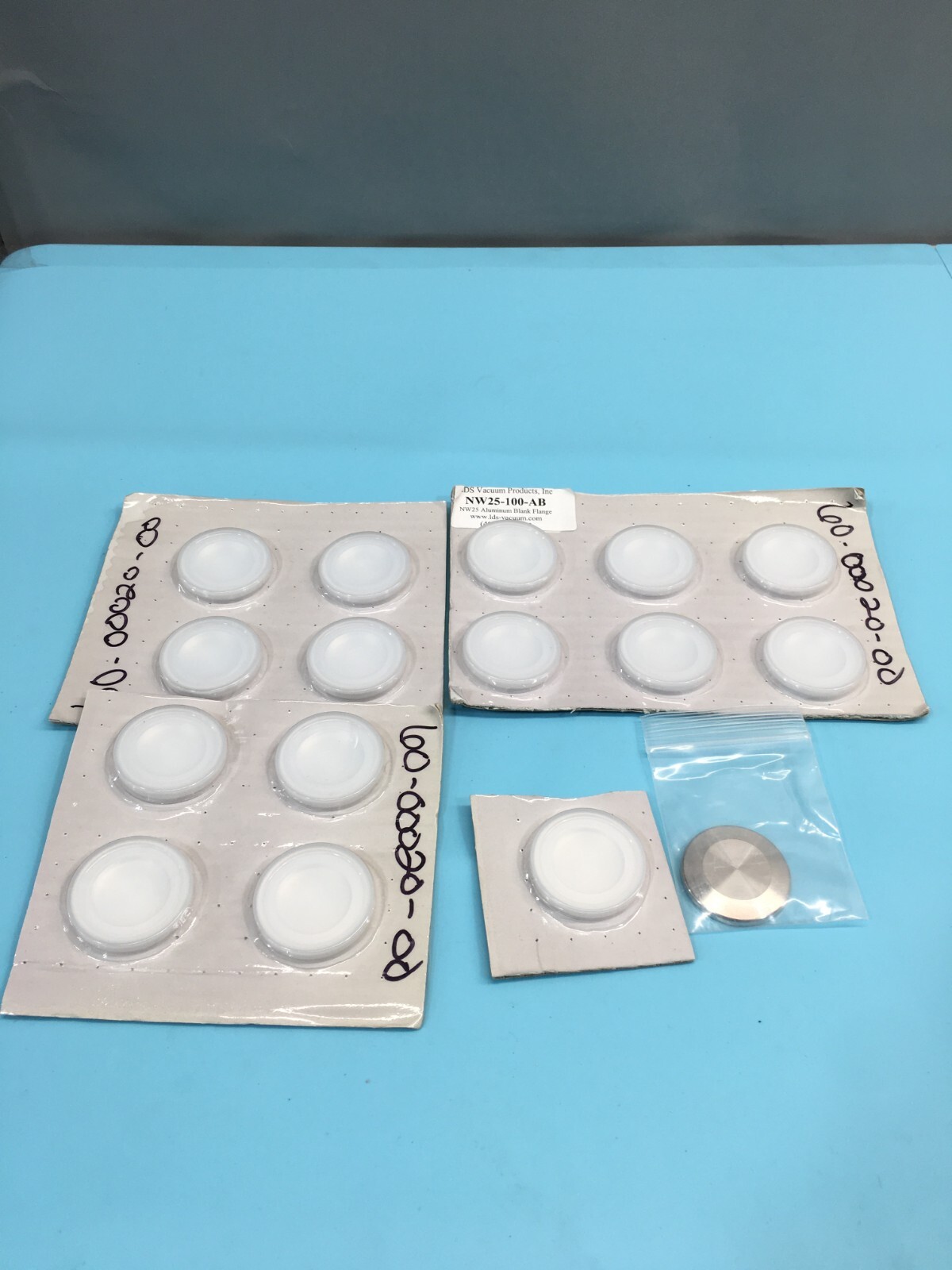 LOTS OF 16 LDS VACUUM PRODUCTS  NW25-100-AB, 60-00020-00 Flange, 119181