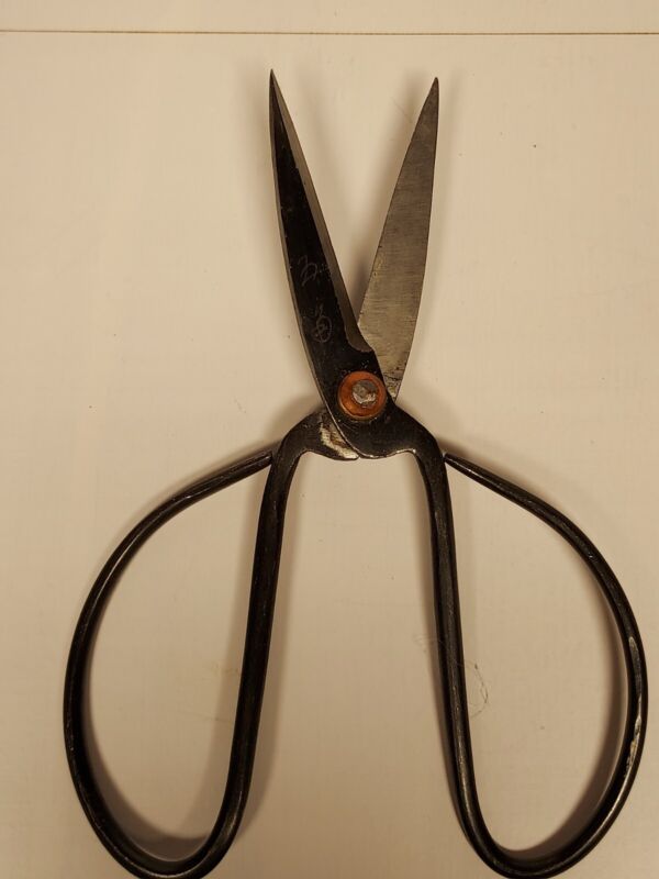 Antique Steel Scissors Over 100 Years Old 6 3/4 Inches Long Handles 3 1/3 Wide