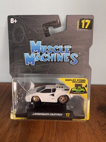 NEW Maisto Muscle Machines Lamborghini Countach Die-Cast 1