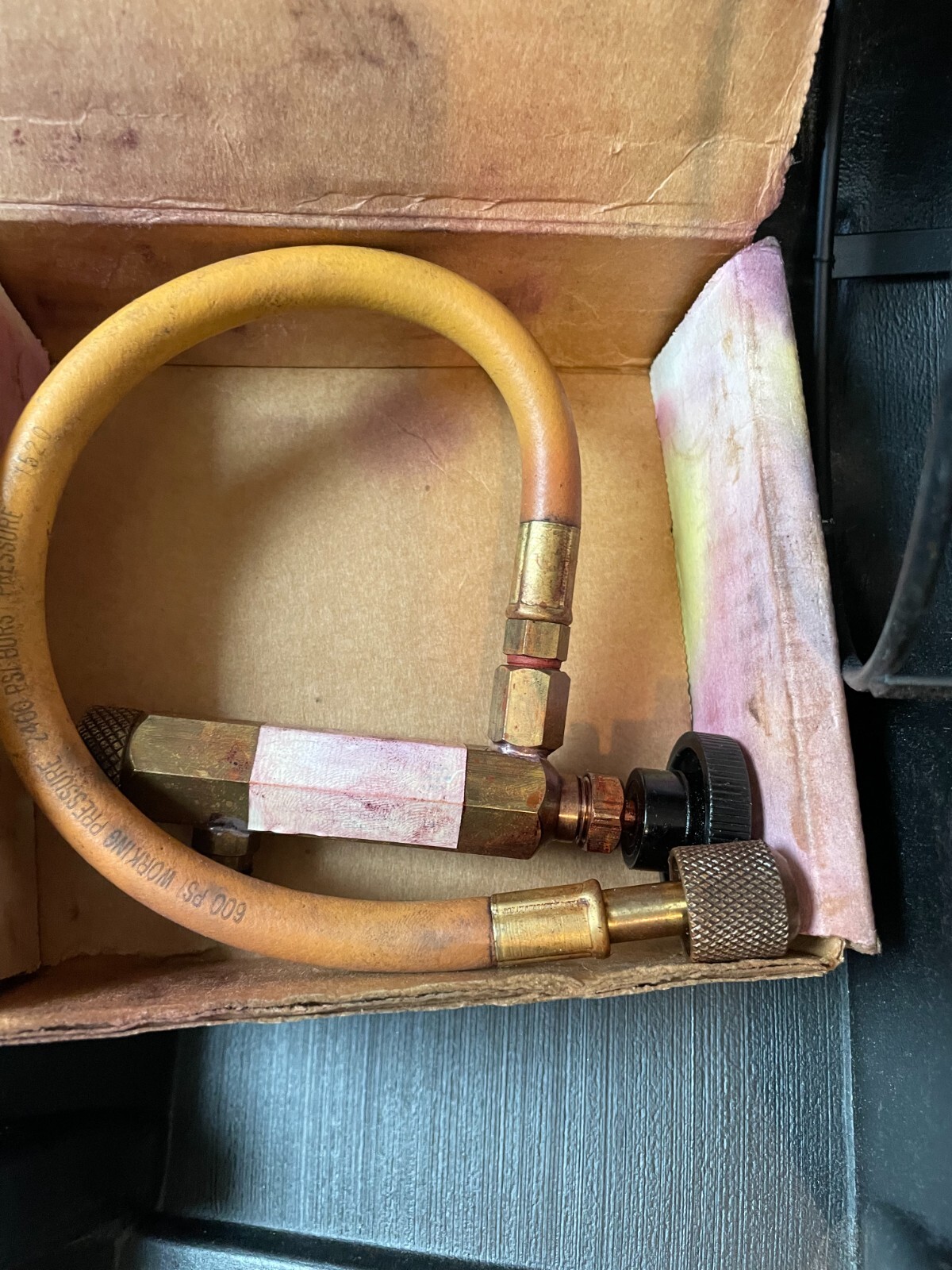 HB Fuller TP1200 120W Ultraviolet Tracer Lamp Gun W/Tracer Dye Injector H. Case