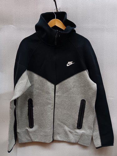 Nike Tech Fleece ブラック×グレーUSサイズS Nike Tech Fleece Windrunner Full-Zip Hoodie – DTLR