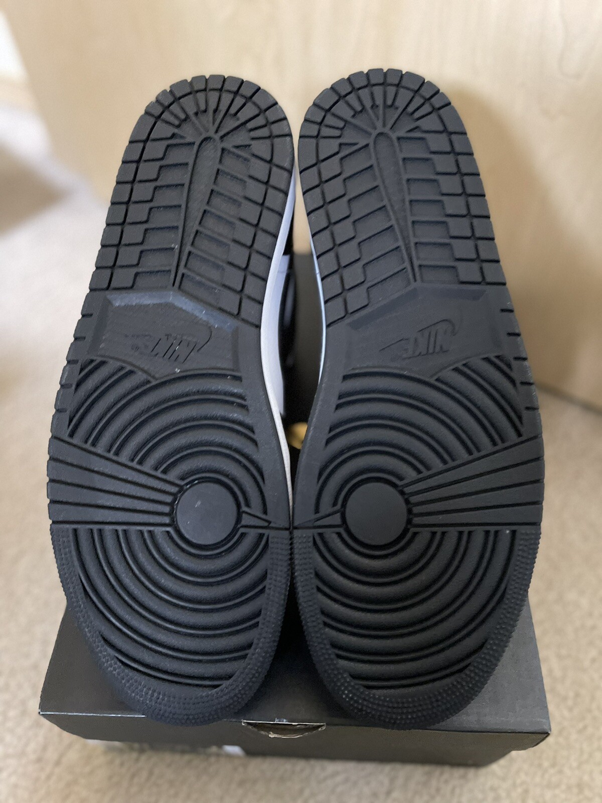 jordan 1 mid carbon fiber donna