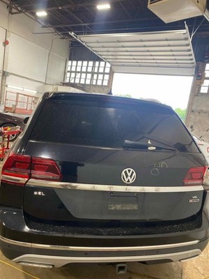 (LOCAL PICKUP ONLY) 18 19 20 VW ATLAS Trunk Decklid Tailgate