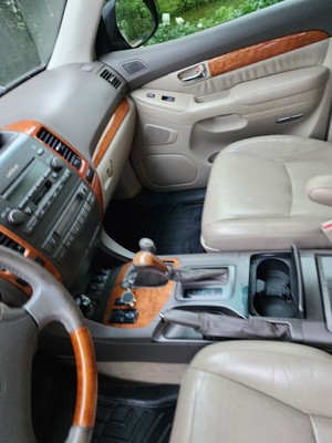 image 5 of interior