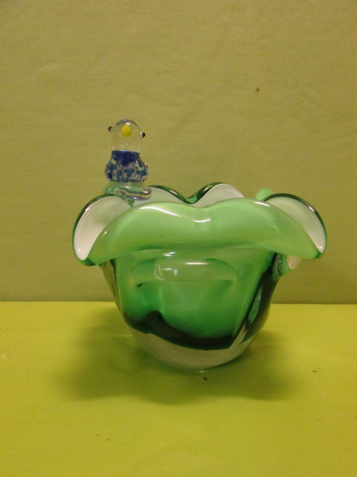 VINTAGE GLASS BIRD FIGURINE