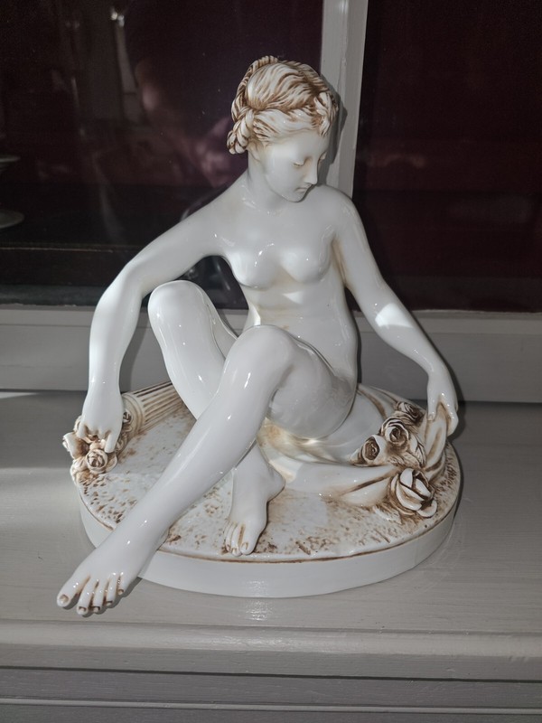 Statue En Biscuit ÃMaillÃ Flore DâAprÃS Falconet / Femme / Villenauxe La Grande