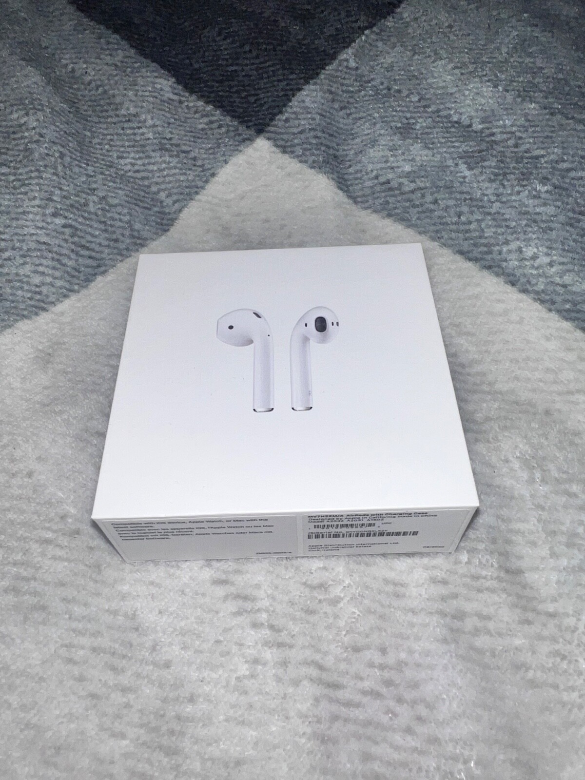 Apple AirPods 2nd Generation- White | eBay UK