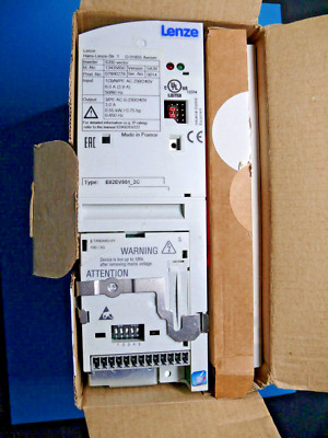 LENZE Inverter 8200 vector Typ: E82EV551K2C 0,55KW 3,0A 230/240V NEU & OVP