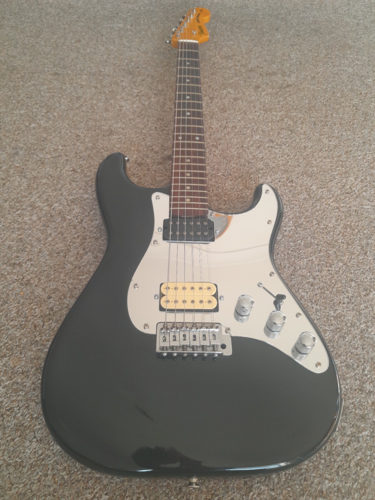 行董】TOMSON トムソン エレキギター ストラトタイプ 全長約99cm