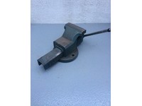 YATO Schraubstock drehbar Gusseisen Werkbankschraubstock Werkbank 150//200mm