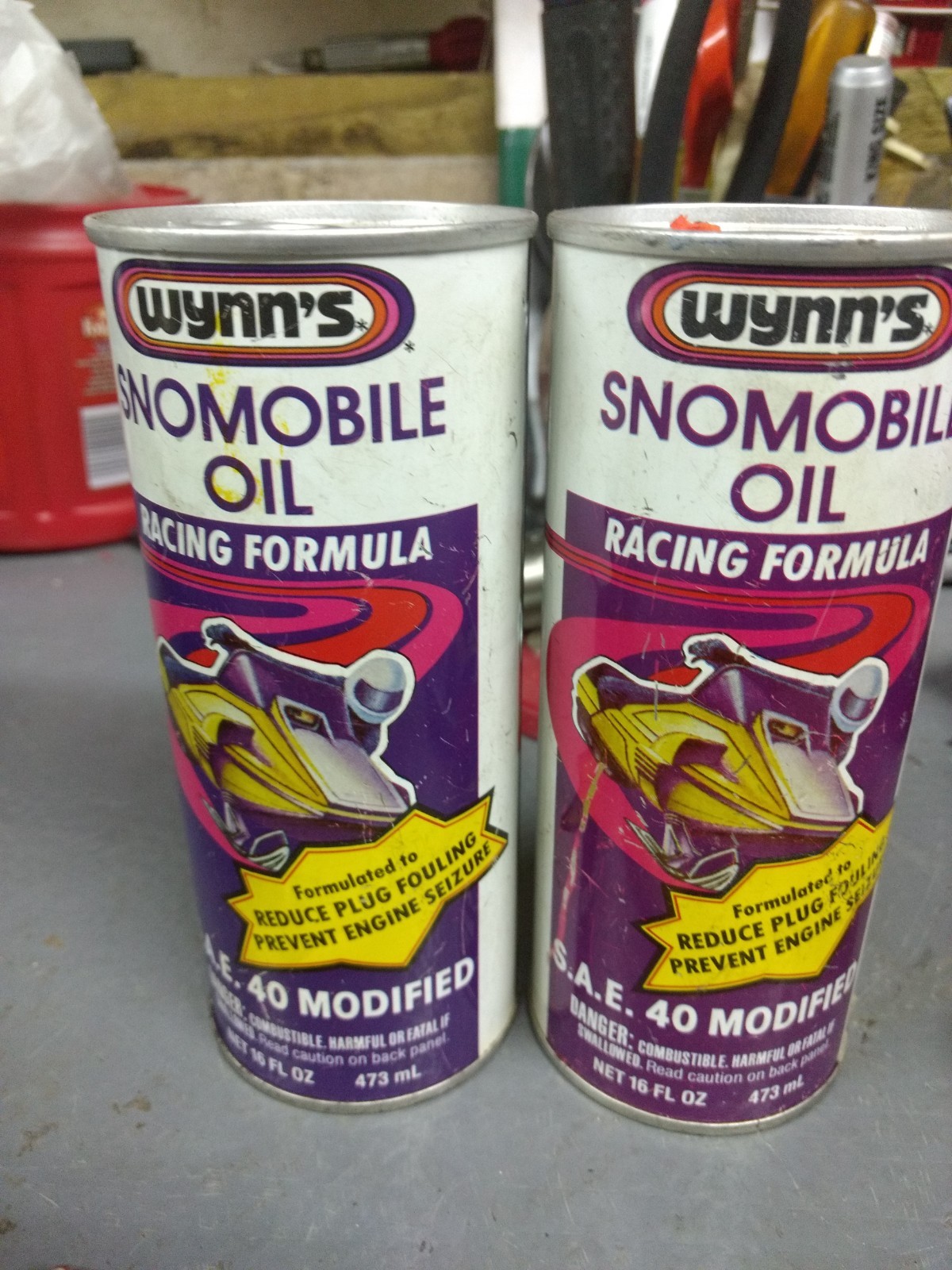 Vintage Wynn's Snowmobile Oil Racing Formula SAE 40 Mod. 16oz Cans