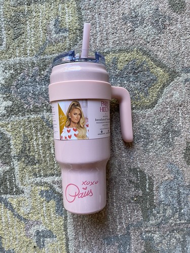 Paris Hilton Pfeifkessel Aus Edelstahl – 2,5 Quart (ca. 2,4 L) Mit Schillerndem Herz-Design | Für Gas- & Elektroherde, Kühler Griff