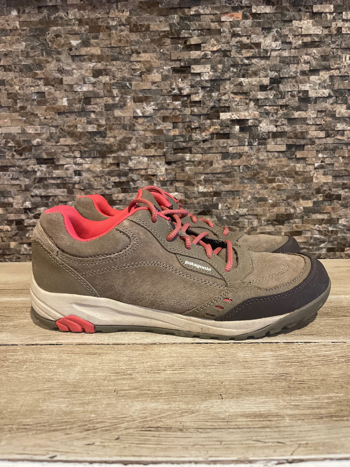 Patagonia Women's Bungee Brindle Shoes Peak Sneak Gray Suede