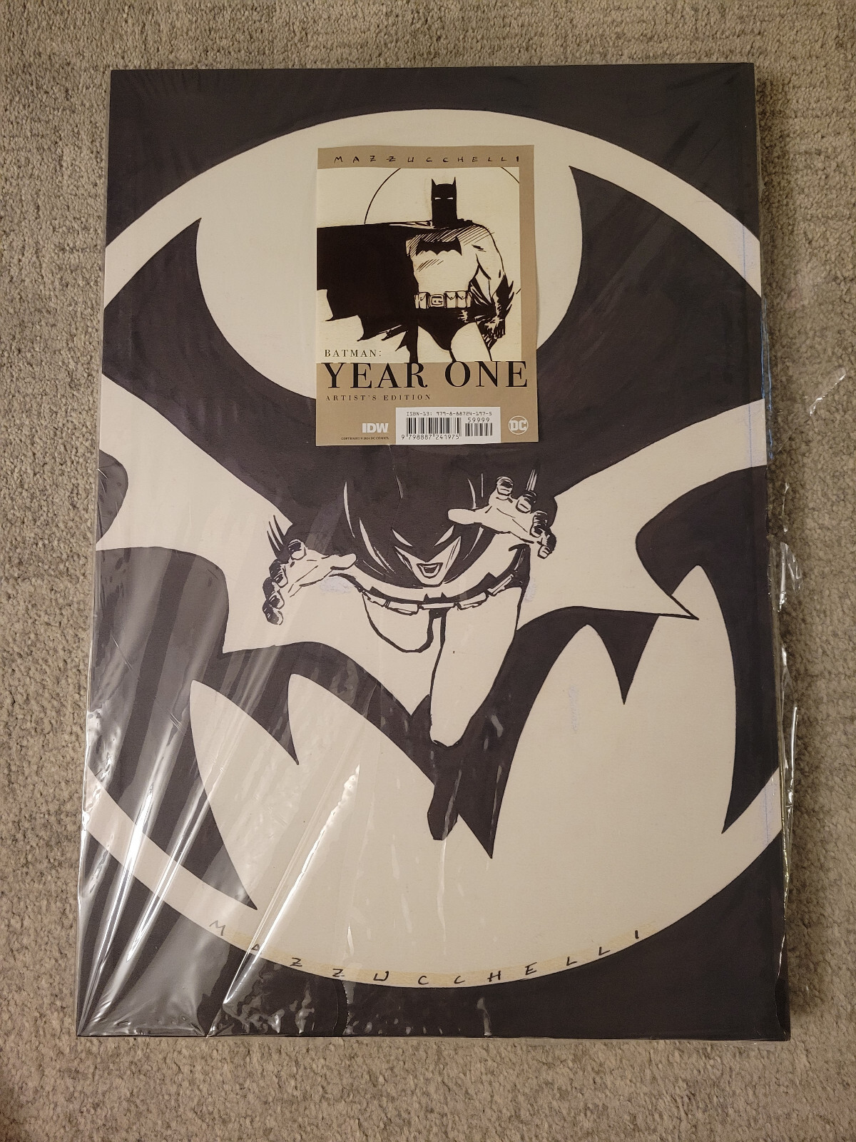 洋書 THE BATMAN YEAR ONE Amazon.com: Batman: Year One: 9780290204890: Miller, Frank