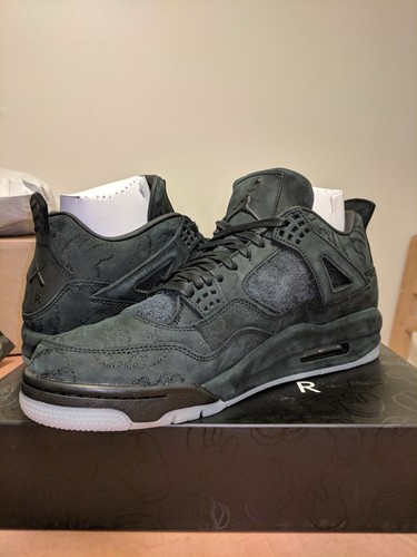 Nike ナイキ Kaws x Jordan 4 Retro Black s-l1200.jpg