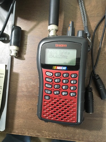 UNIDEN SC230 Nascar Scanner Radio With Track Scan Headset (Headphone Jack Issue)