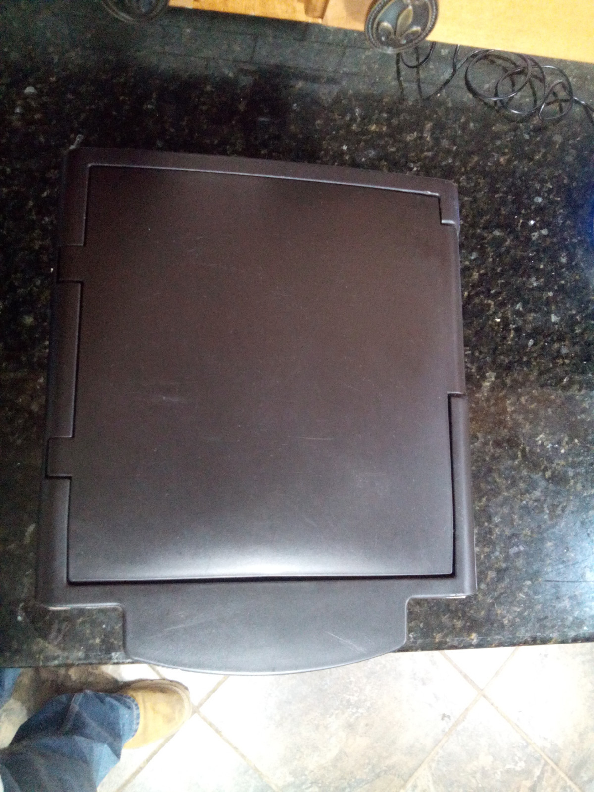 MR COFFEE 12-CUP BREWER WITH SELECT BREW,TIMER,CORD STORAGE  M# BVMC-SJX33GT