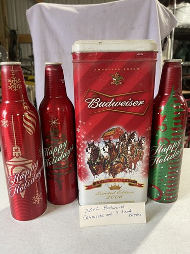 【Budweiser】グッズ Budweiser Vintage 1966 Distressed Label T-Shirt - Brew City