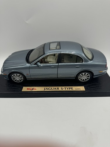 マイスト　jaguar S-TYPE ゴールド　1/18 Maisto 1/18 Scale Model Car 31865 - 1999 Jaguar S-Type