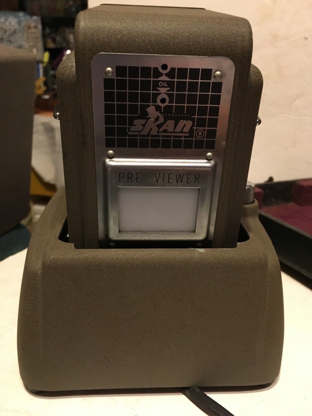 VINTAGE SKAN  PRE VIEWER PROJECTOR WITH CASE WORKS!!!