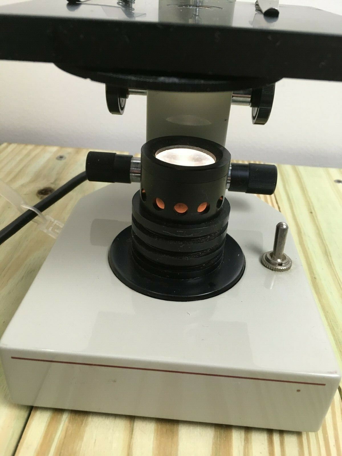 Southern Precision Instrument Microsope Model 1868~Electric Light~Dust Cover