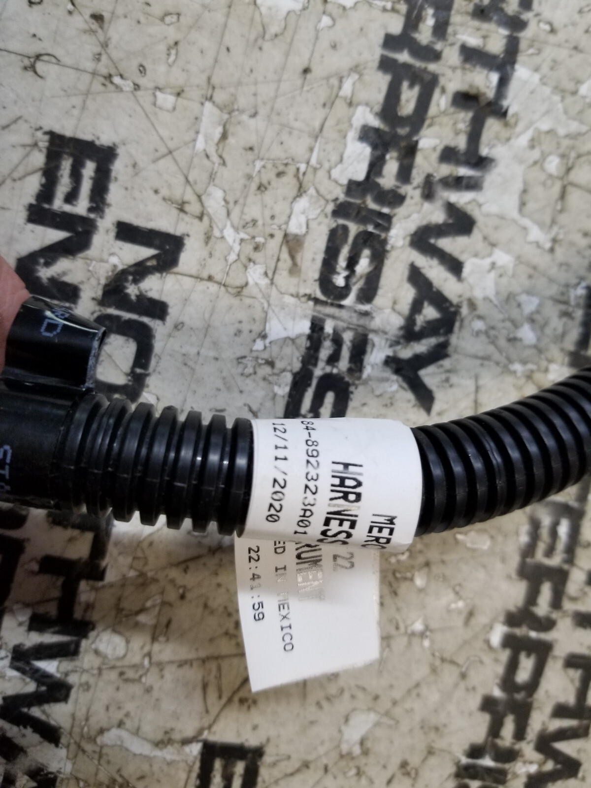 84-892323A01 Cummins SmartCraft Dual Wake Adapter / Ignition Harness - Picture 4 of 5