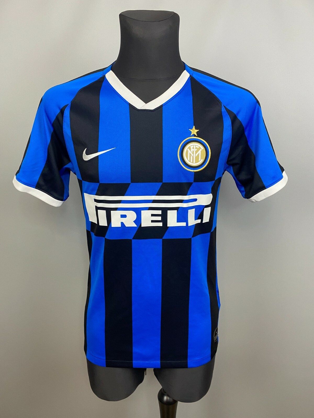 INTER MILAN 2019 2020 HOME SHIRT FOOTBALL SOCCER JERSEY NIKE INTER MILAN 2019 2020 HOME SHIRT FOOTBALL SOCCER JERSEY NIKE