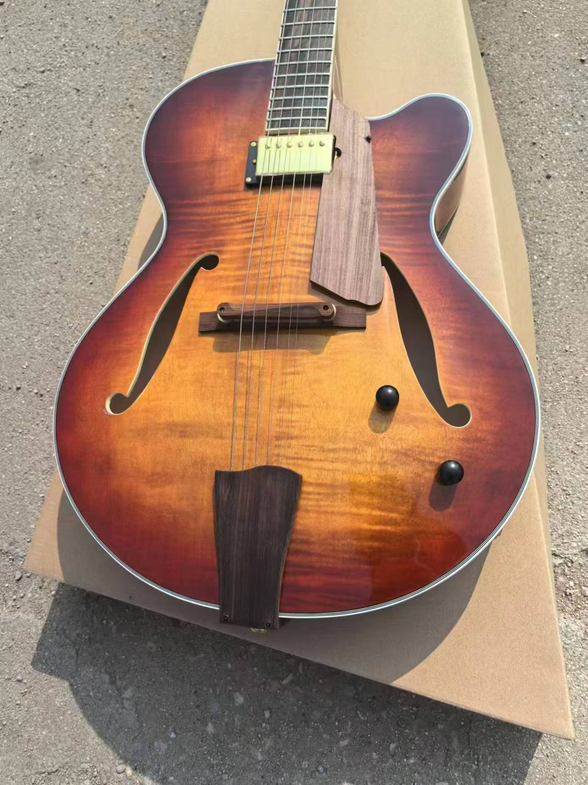 Sadowsky Jim Hall Model 初期型 SADOWSKY The Jim Hall Model (SNB)|ドルフィンギターズ