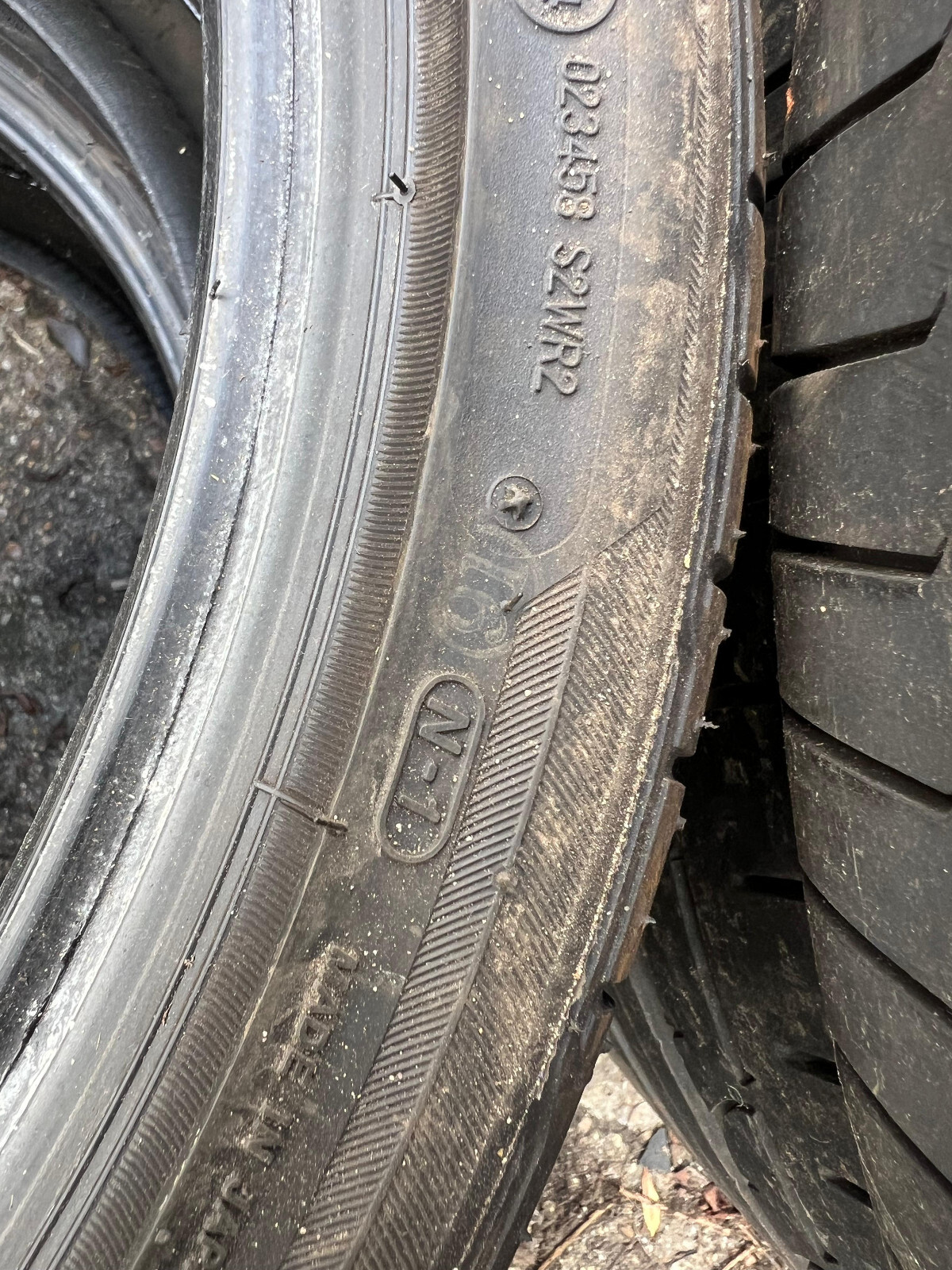 295 30 19 Bridgestone, Potenza RE050A N1 100Y, x2 A Pair 7.0mm  (F1_tyres) YD016