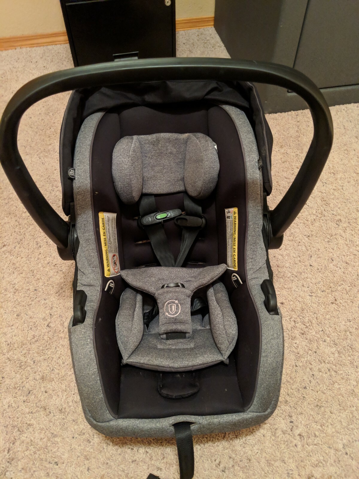 baby car seat with base and canopy
