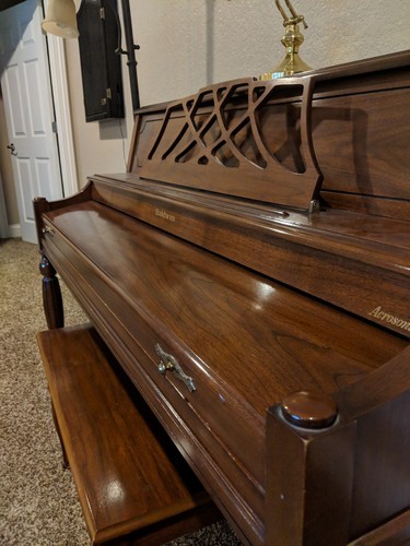 Beautiful Baldwin Acrosonic Upright Piano 2000