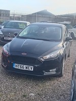 2017 Ford Focus 1.0 EcoBoost 125 Titanium 5dr HATCHBACK Petrol Manual