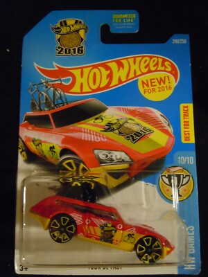 2016 Hot Wheels #240 HW Games 10/10 TOUR DE FAST New Model Near Mint