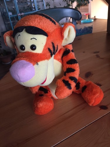 Winnie the Pooh TALKING TUG-IN-TIME TIGGER Toy Lot Beanie Baby Plush Set Toys