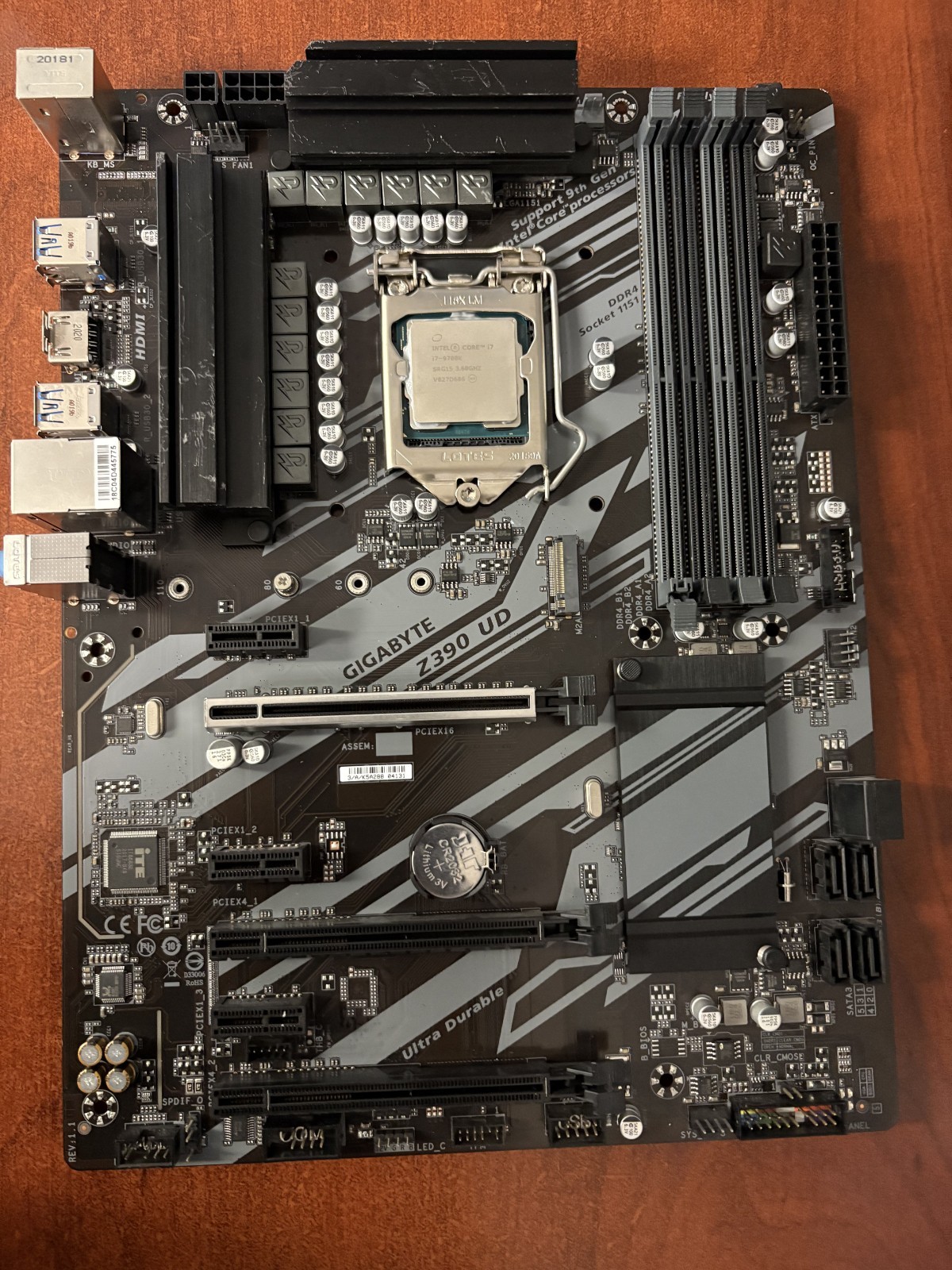 CPU Core i7 9700 GIGABYTE Z390 DDR4 3200 16G Z390 UD (rev. 1.0) Key Features | Motherboard - GIGABYTE Global