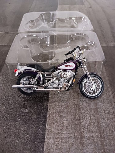 建物 Harley-Davidson Softail Garage 1/24 Harley-Davidson Softail Garage 1/24