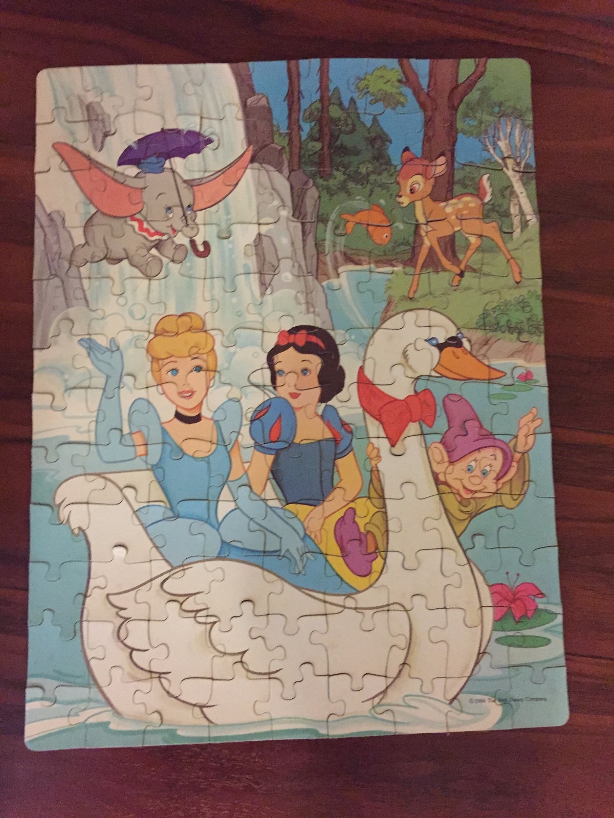 Vtg Disneys favorites Dumbo, Show White, Cinderella 100 pcs jigsaw puzzle Golden