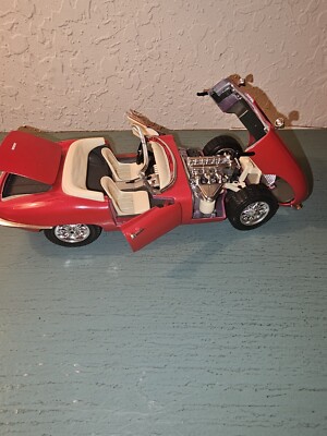 Vintage Burago 1961 Red Jaguar ''E'' Diecast 1:18 Scale-Italy/Good