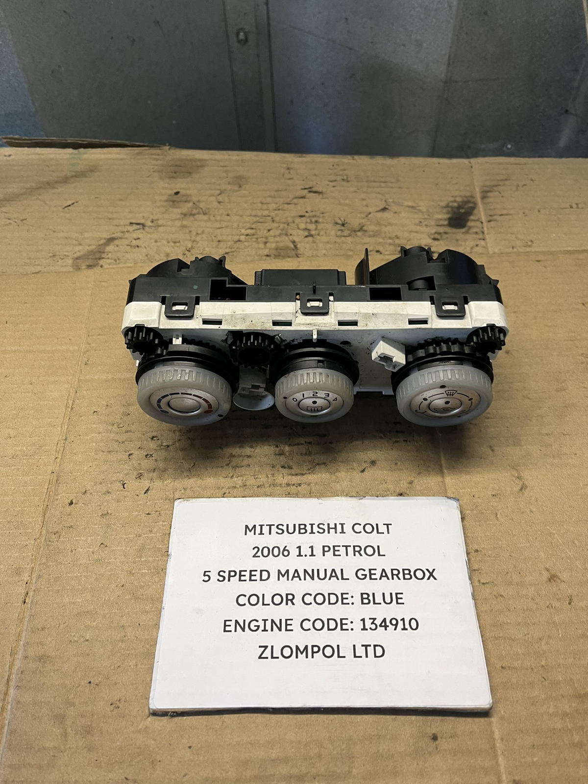 Mitsubishi Colt 2006 1.1 Petrol - A/C Control Panel P7820A158V
