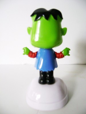 Solar Powered Dancing Young Frankenstein  Bobble Head / Moving  Arms -Green