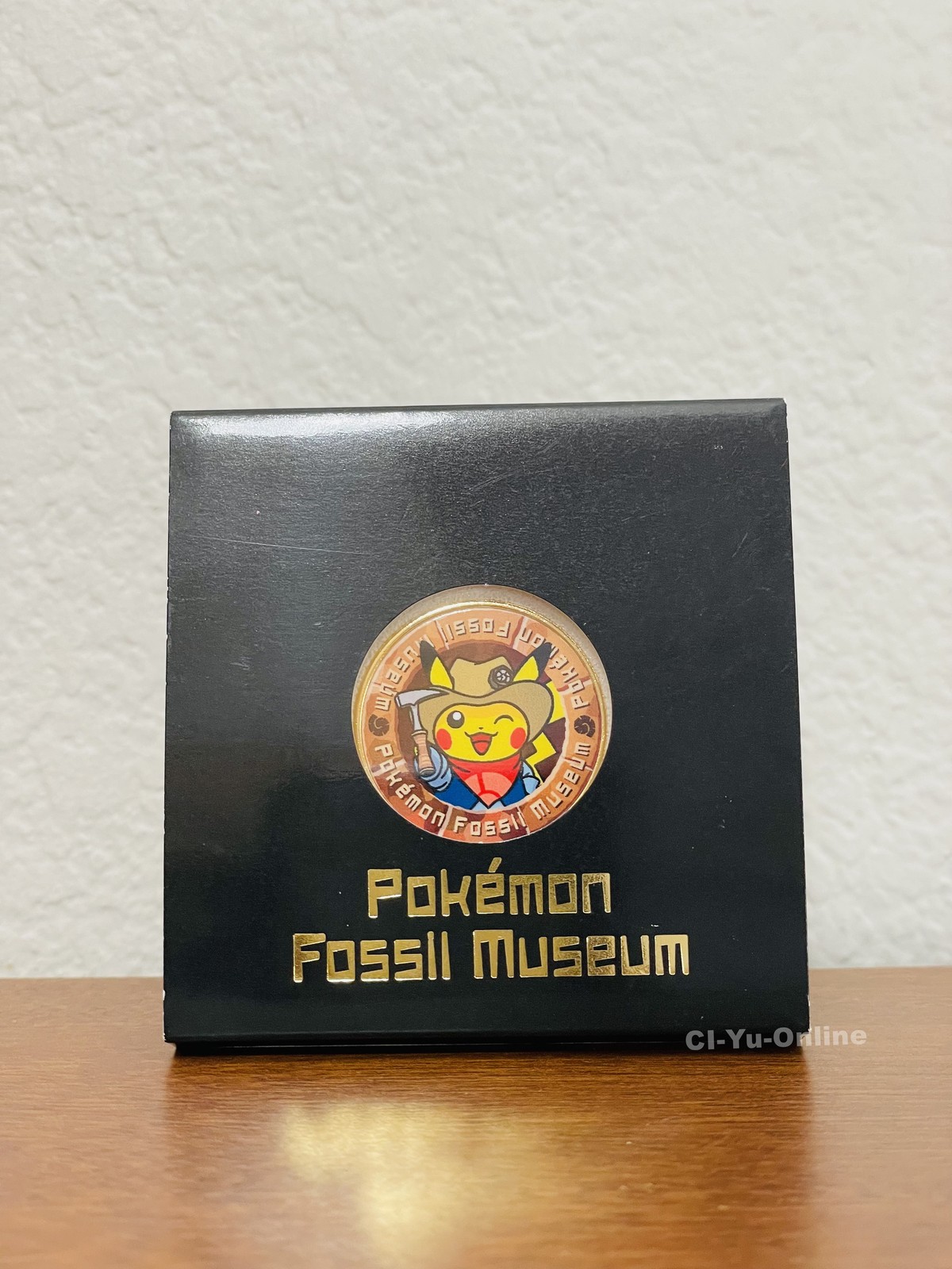 Pokemon Fossil Museum Excavator Pikachu Medal Commemorative Coin Limited