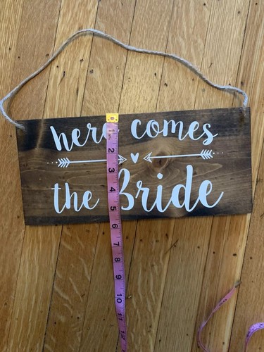 Here Comes the Bride Sign Wood And Twine