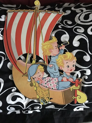 Vintage Toy Co Wynkin, Blynkn, and Nod Nursey Colorful Wall Hanging