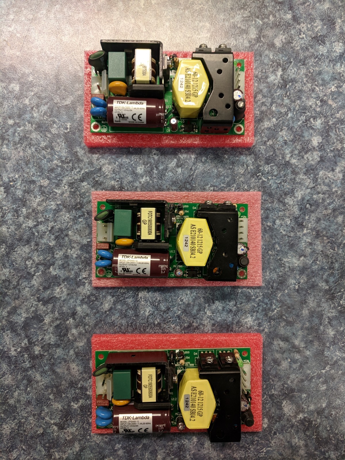 Lot of 3 - Switching Power Supplies 60W 12V 5A AC-DC / ZPSA60-12