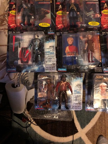 28 Different Factory Sealed Star Trek Figurines Free Shipping