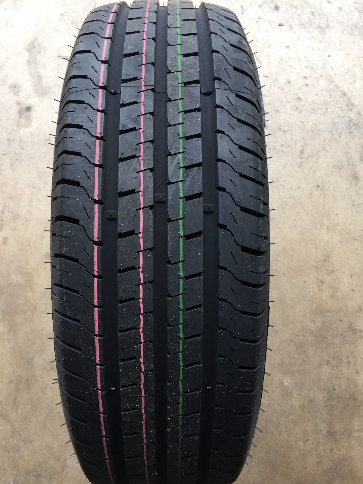 1 X 195R15C INCH THREE A LT TYRE EffiVAN 106/104Q FREE DELIVERY* OR ...