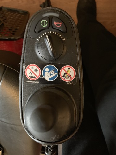 Jazzy Select Elite Power Chair. (New Batteries) Red oversized powerchair